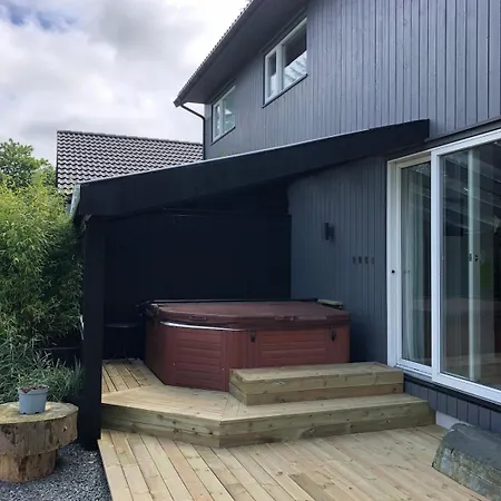 Beautiful Residence, Close To Great Beaches Good For Surfing Klepp